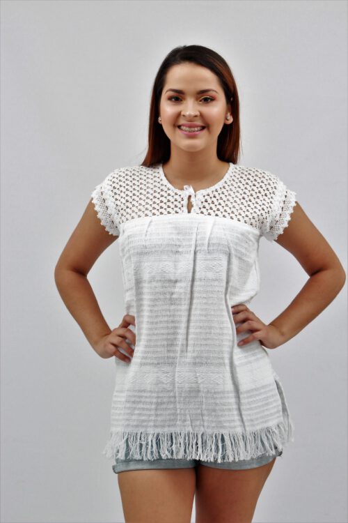 Blusa con Tejido Artesanal